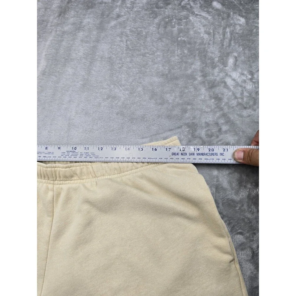 The North Face Men’s Beige Sweat Shorts Size XL Logo Casual Lounge Cotton